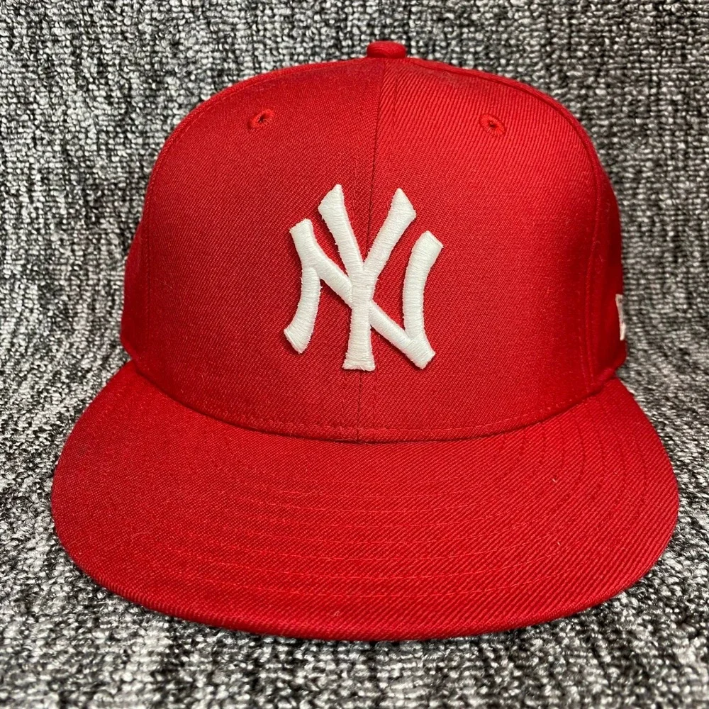 New Era 59FIFTY NY New York Yankees Red Fitted Hat Size 7 Red Bottom MLB Cap
